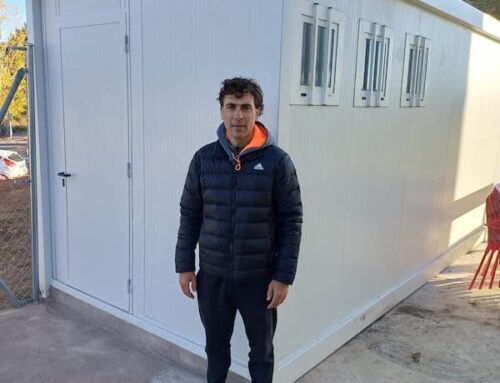 El Ayuntamiento continúa mejorando las pistas de tenis y pádel dotándolas de vestuarios, baños y nuevos focos