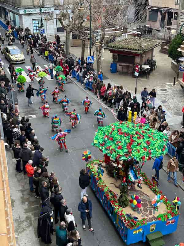 De mil colores Grupos 26 Web del Ayuntamiento de Arenas de San Pedro