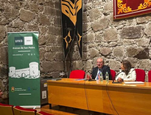 Arenas de San Pedro acoge la conferencia ❞𝗔́𝘃𝗶𝗹𝗮 𝘆 𝗹𝗮 𝗖𝗼𝗻𝘀𝘁𝗶𝘁𝘂𝗰𝗶𝗼́𝗻 𝗘𝘀𝗽𝗮𝗻̃𝗼𝗹𝗮❞ en el Castillo del Condestable Dávalos