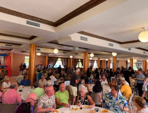 Arenas de San Pedro celebra la tradicional paella por el Día del Mayor con más de 800 vecinos